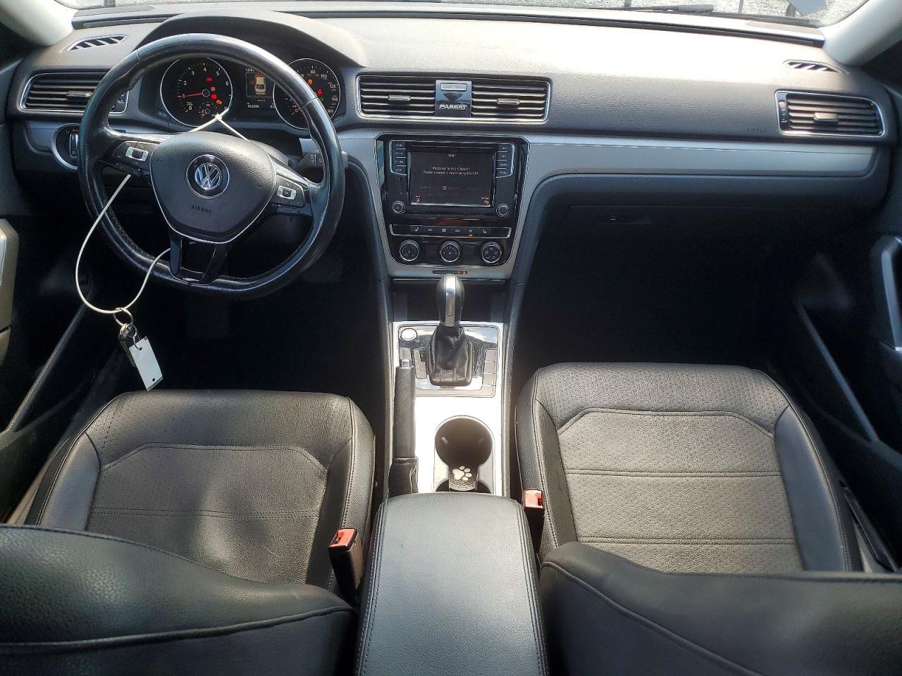 2019 Volkswagen Passat Wolfsburg - zdjęcie 8