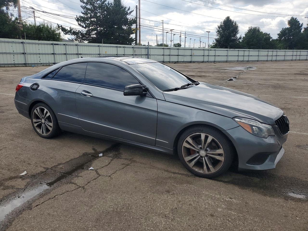 2017 Mercedes-Benz E 400 4Matic - zdjęcie 4