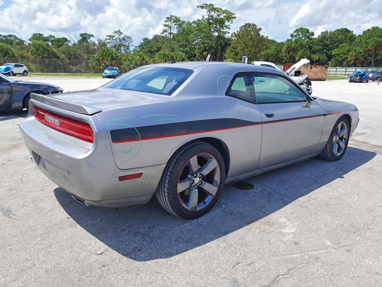 2014 Dodge Challenger R/T - zdjęcie 3