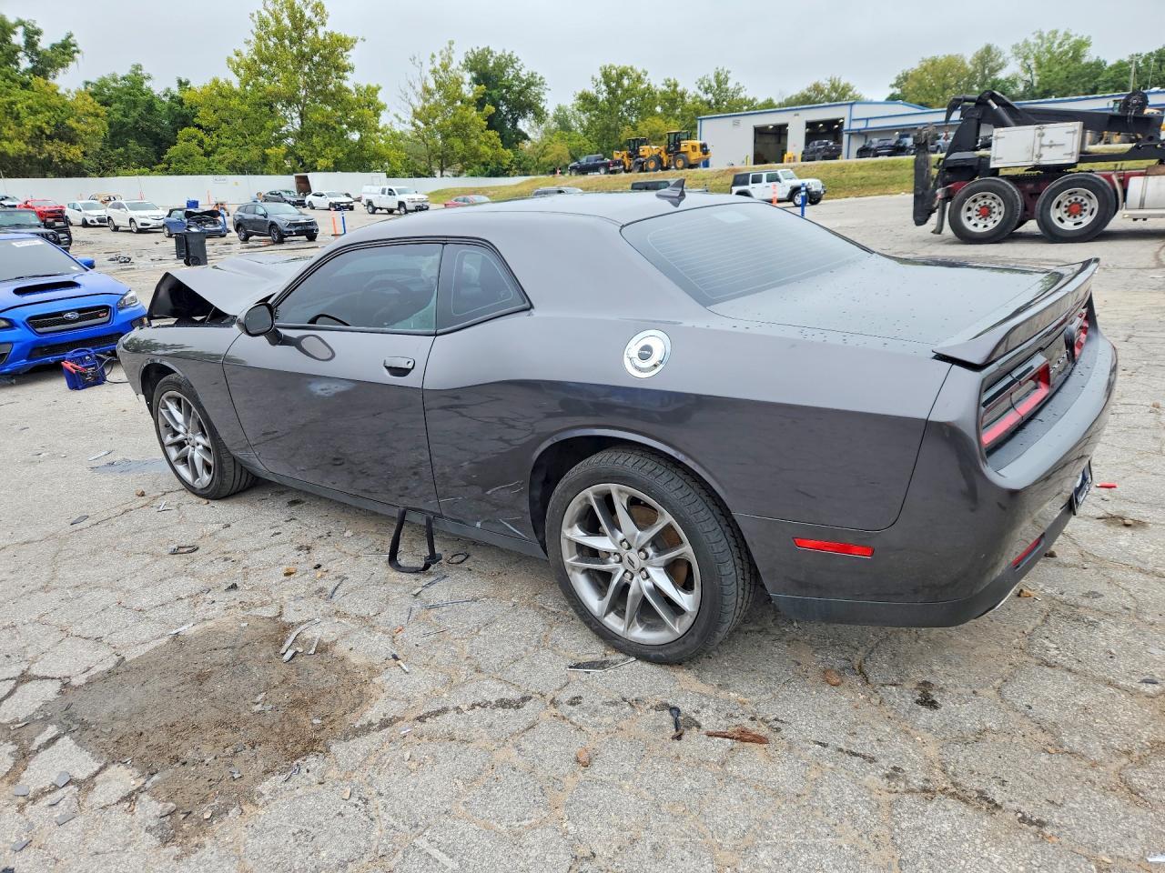 2022 Dodge Challenger Gt - zdjęcie 2