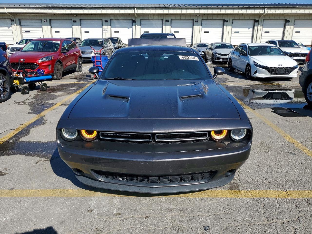 2020 Dodge Challenger Sxt - zdjęcie 5