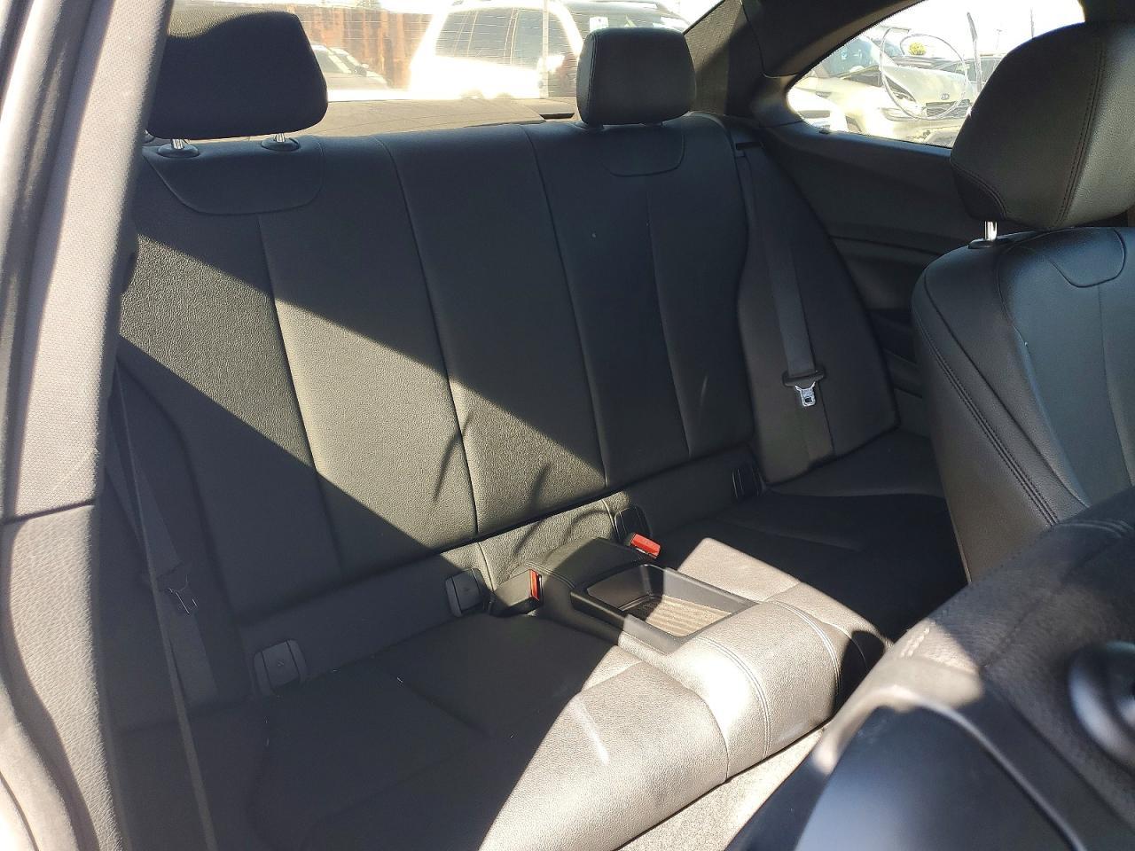 2016 BMW M235I - zdjęcie 10