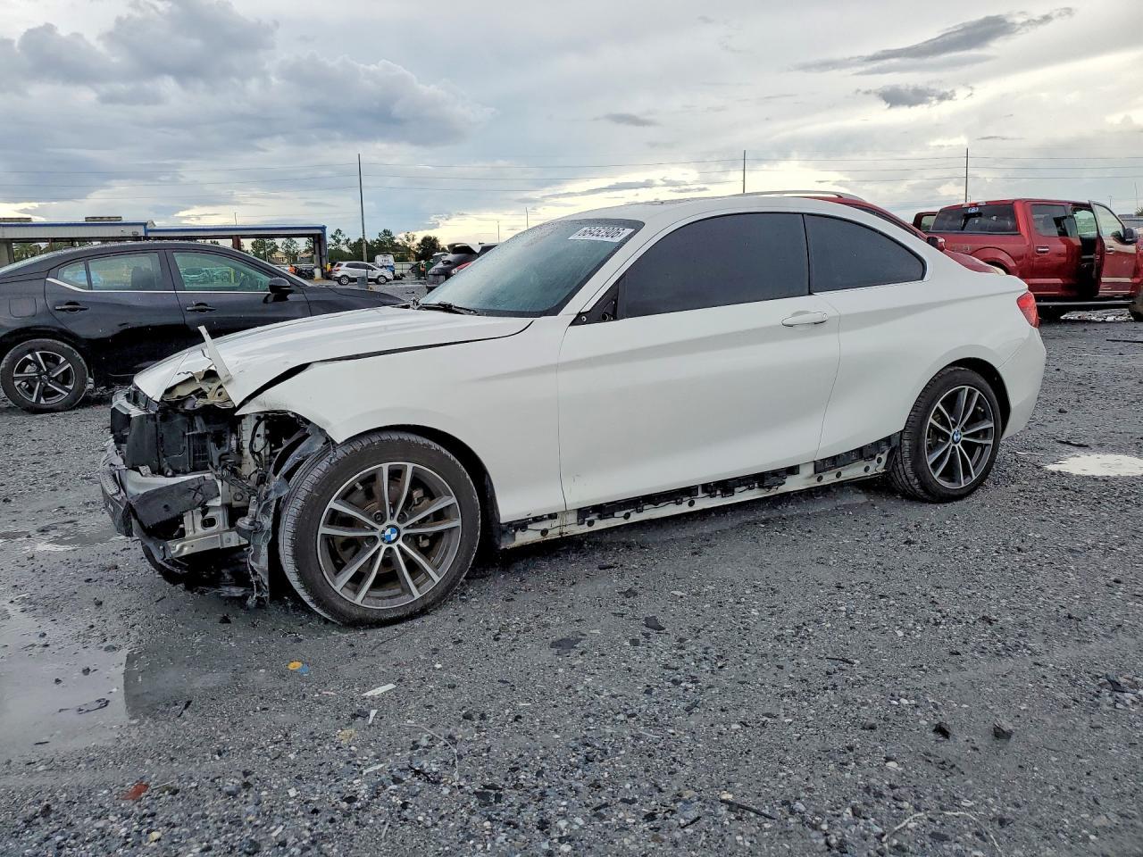 2019 BMW 230I - zdjęcie główne