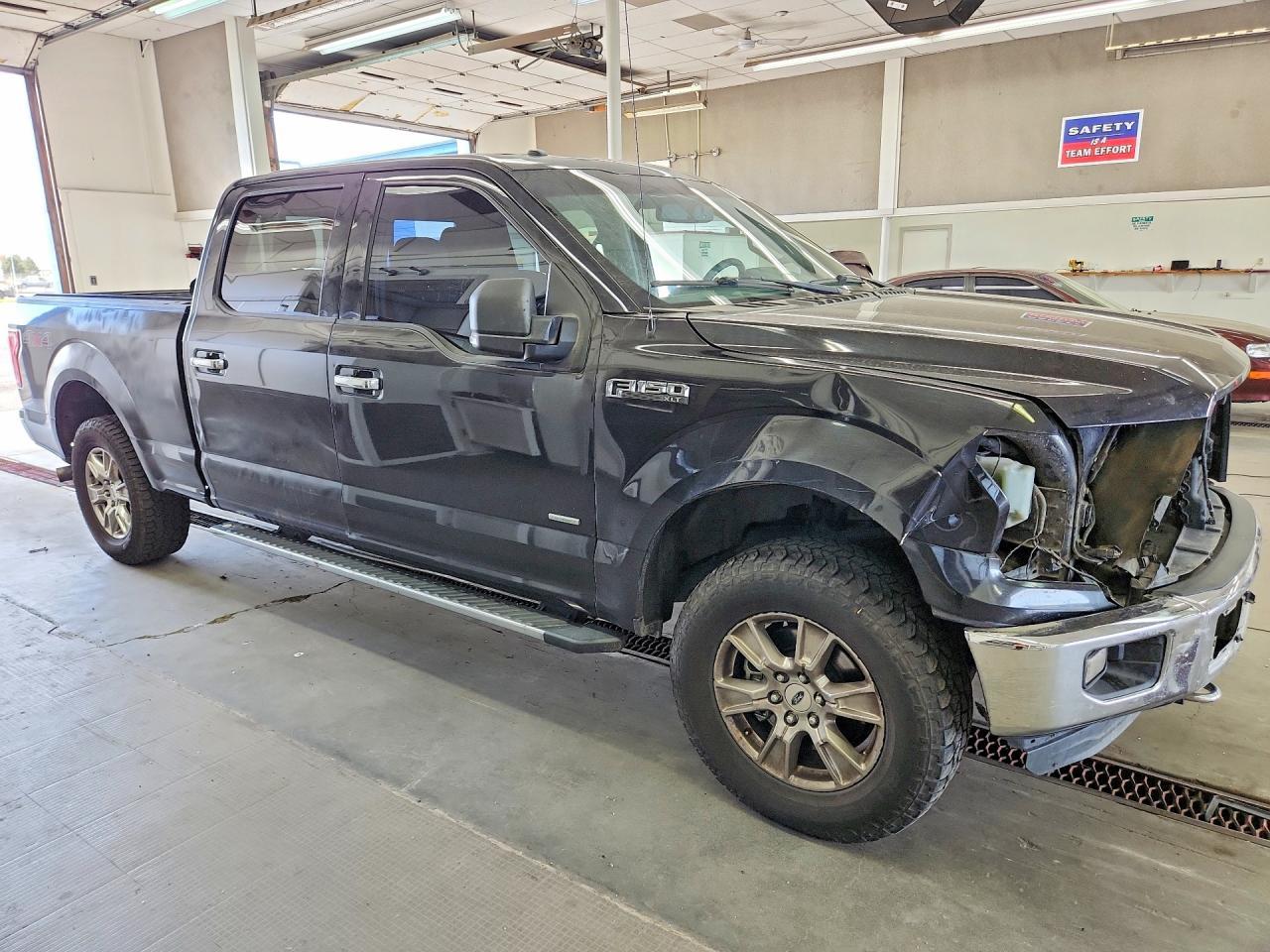 2015 Ford F150 Supercrew - zdjęcie 4