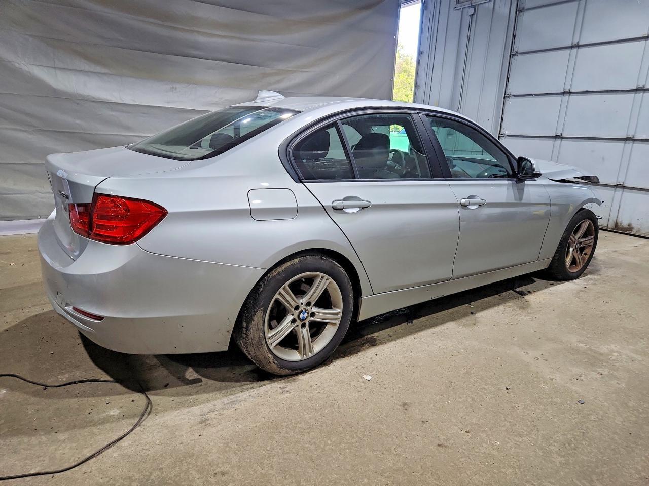2013 BMW Seria 3 328i - zdjęcie 3
