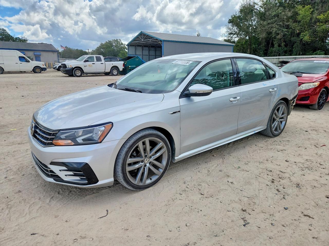 2018 Volkswagen Passat S - zdjęcie główne