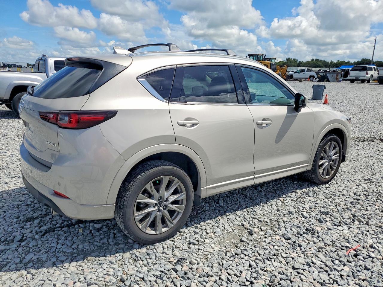 2025 Mazda Cx-5 Premium Plus - zdjęcie 3