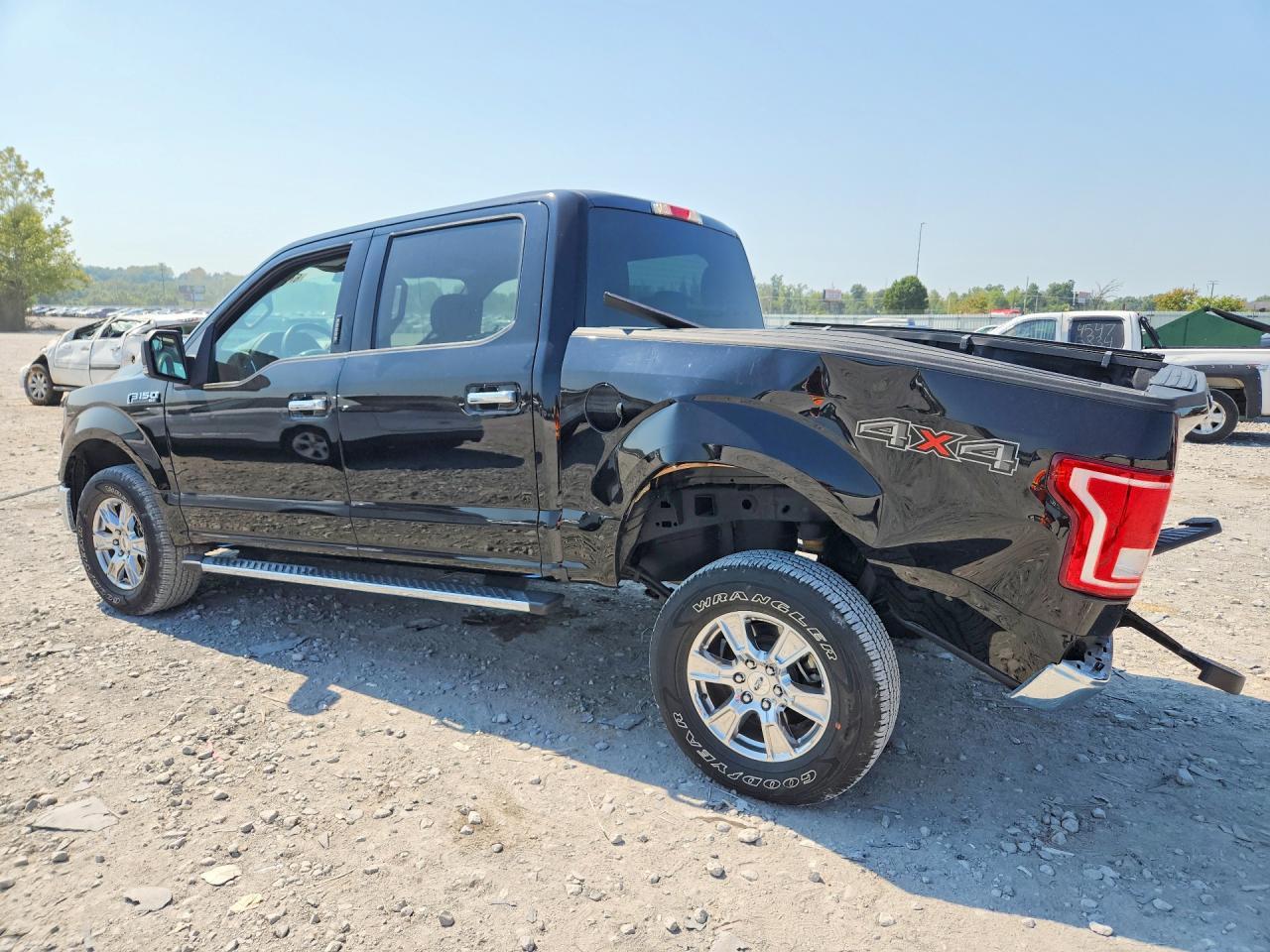 2016 Ford F150 Supercrew - zdjęcie 2