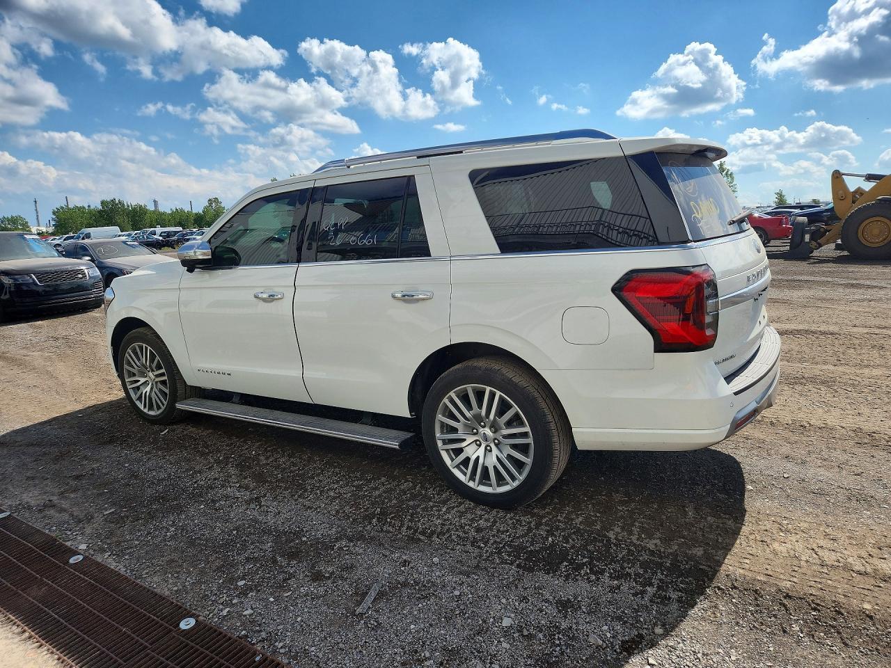 2022 Ford Expedition Platinum - zdjęcie 2