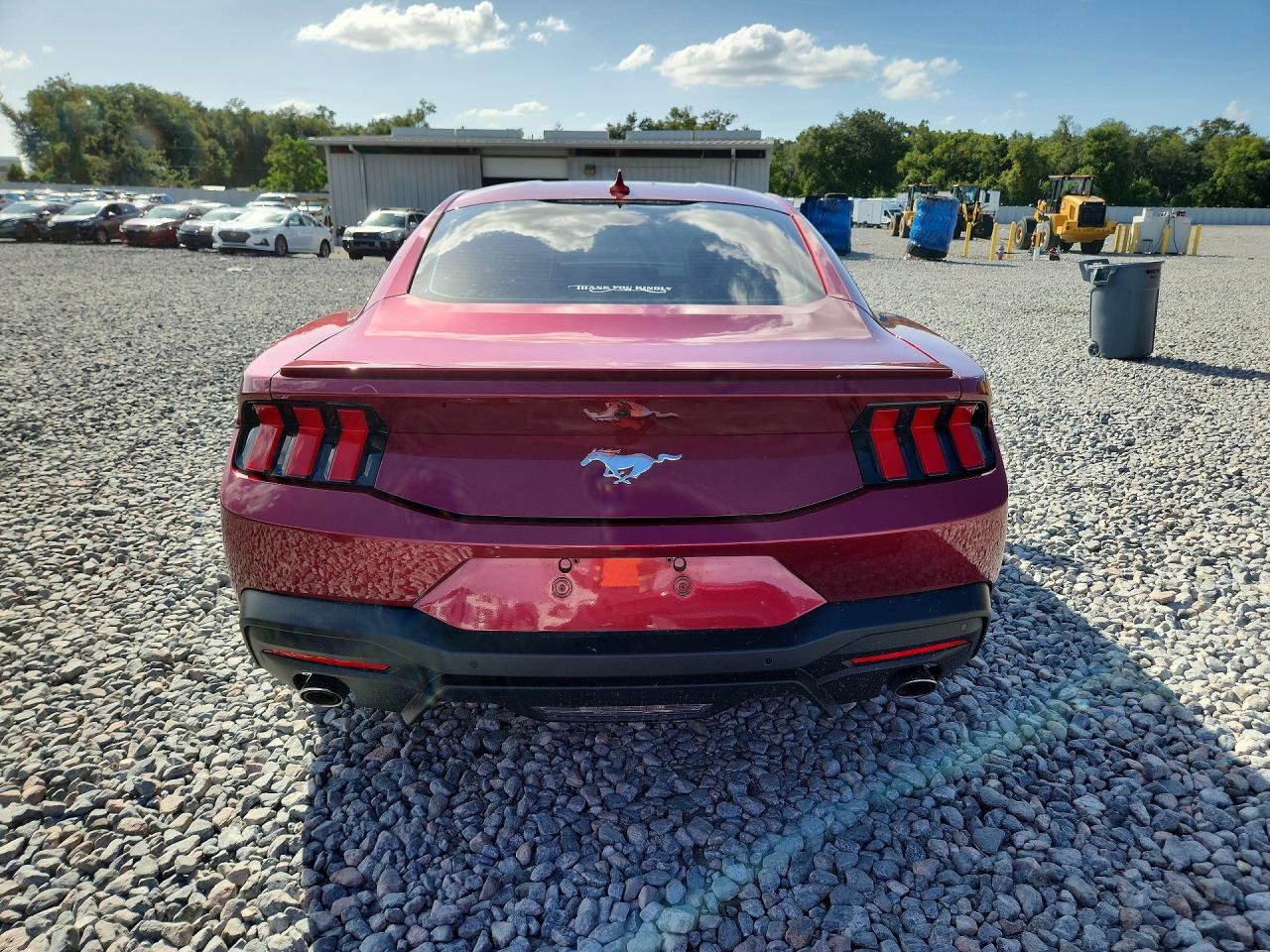 2025 Ford Mustang - zdjęcie 6