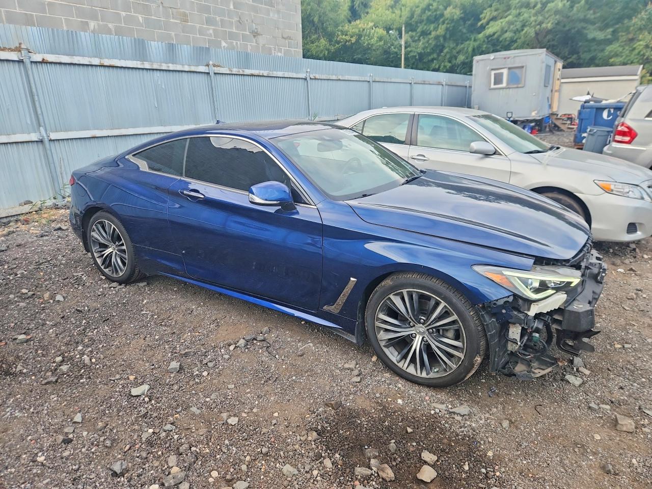 2019 Infiniti Q60 3.0T Luxe - zdjęcie 4