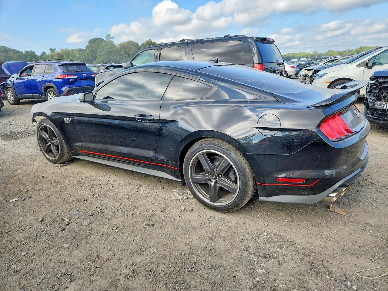 2022 Ford Mustang Mach I - zdjęcie 2
