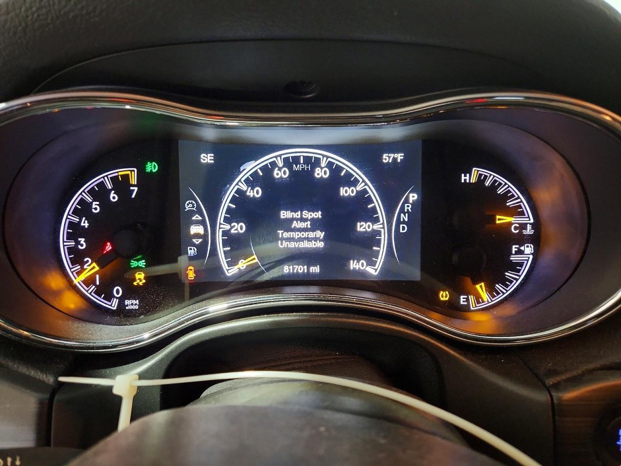 2022 Jeep Grand Cherokee Laredo E - zdjęcie 9