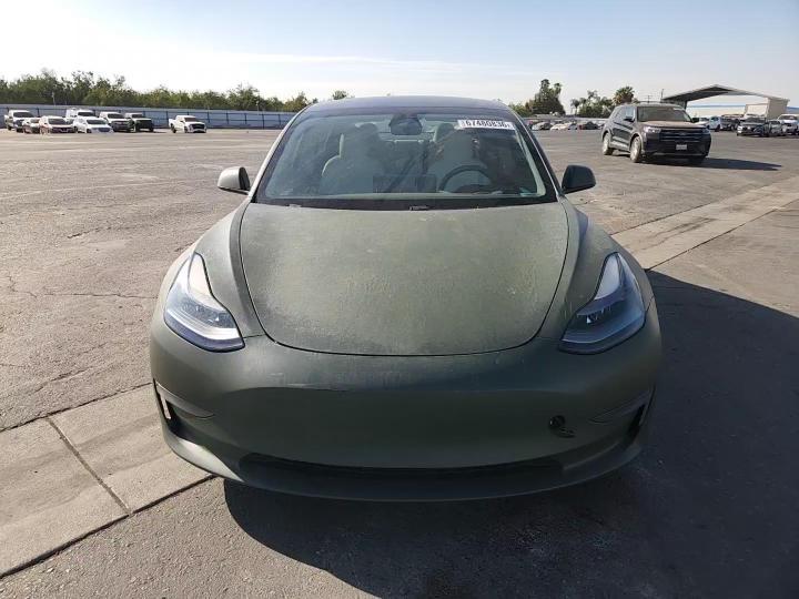 2021 Tesla Model 3 - zdjęcie 13