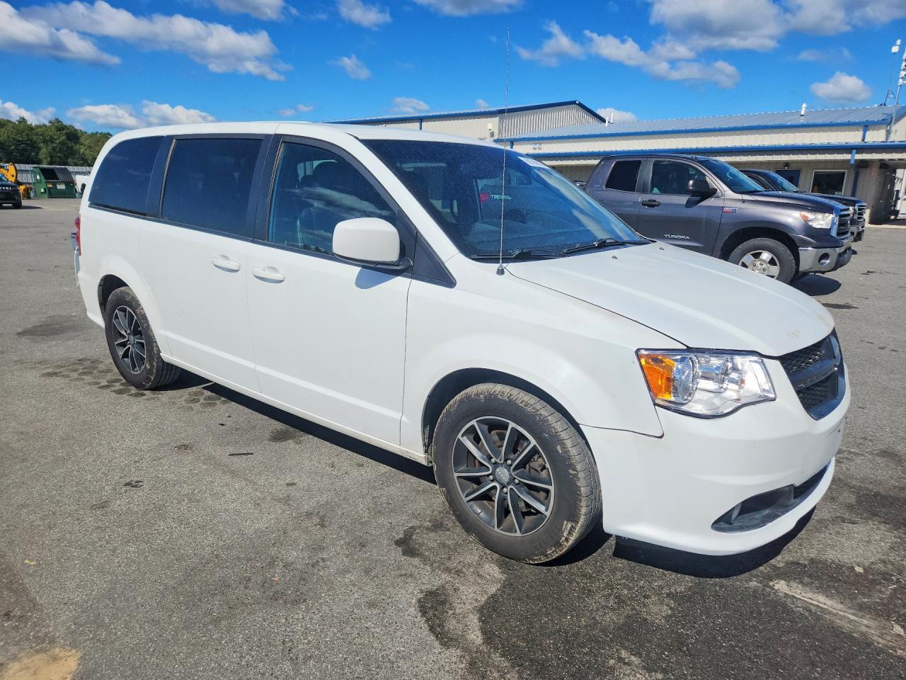 2019 Dodge Grand Caravan Gt - zdjęcie 4