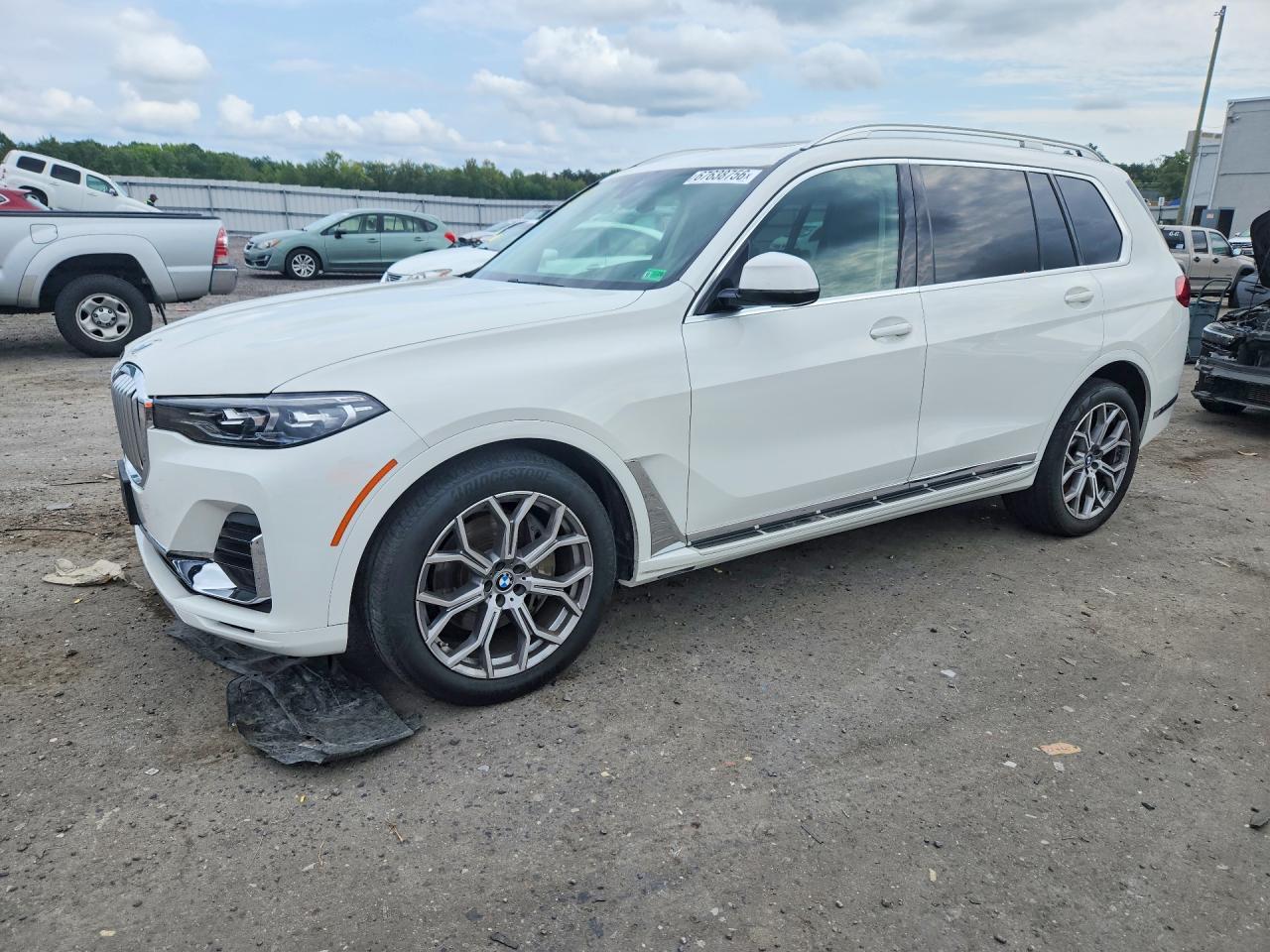 2020 BMW X7 xDrive40I - zdjęcie główne