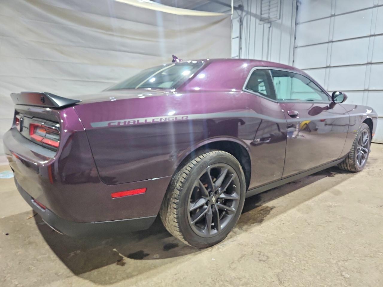 2021 Dodge Challenger Gt - zdjęcie 3