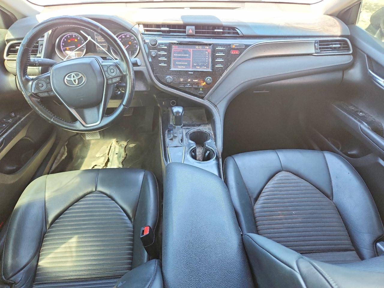 2020 Toyota Camry Se - zdjęcie 8