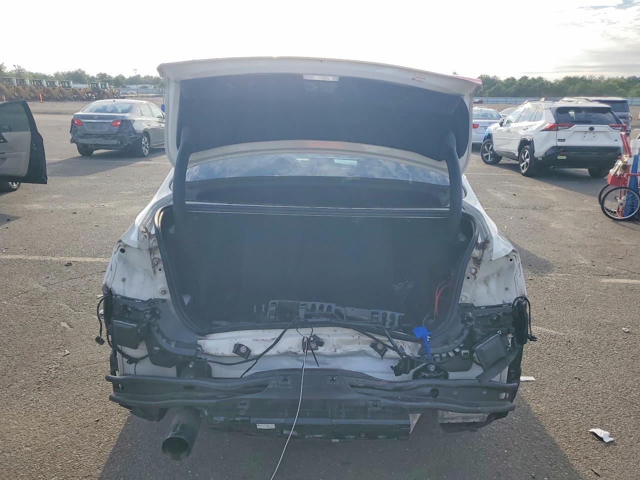 2018 BMW Seria 3 330i - zdjęcie 6
