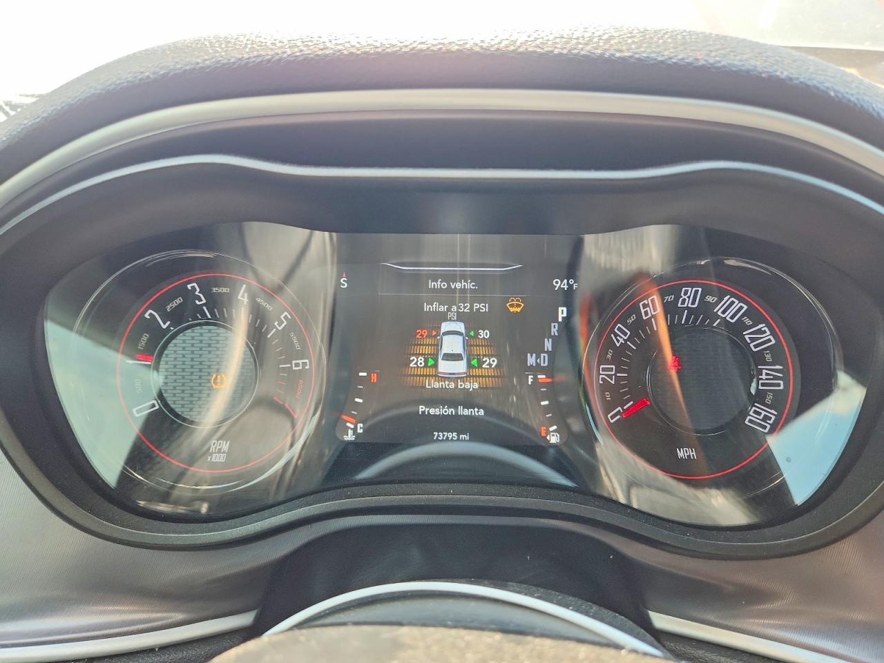 2020 Dodge Challenger Sxt - zdjęcie 9