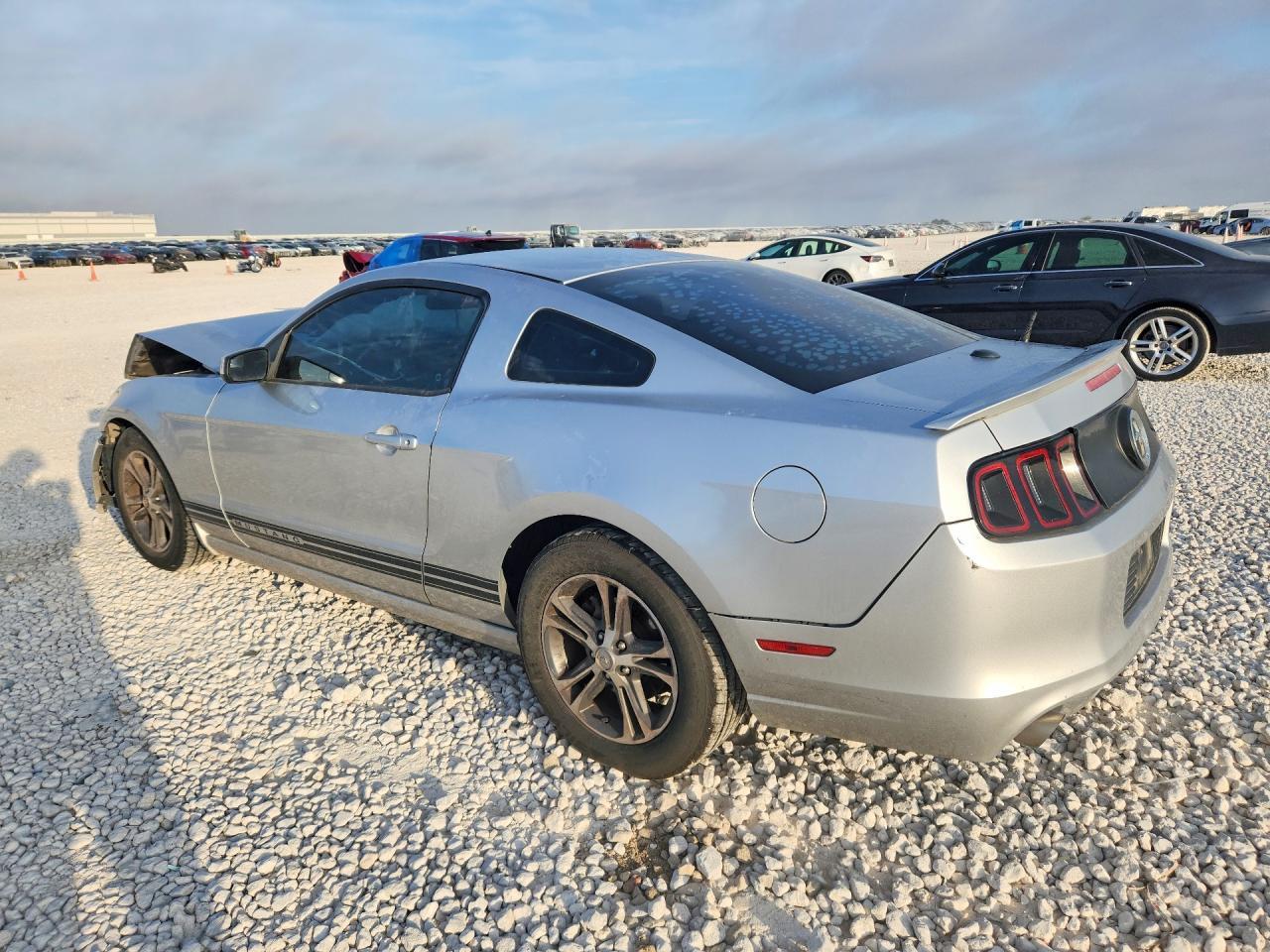 2014 Ford Mustang - zdjęcie 2