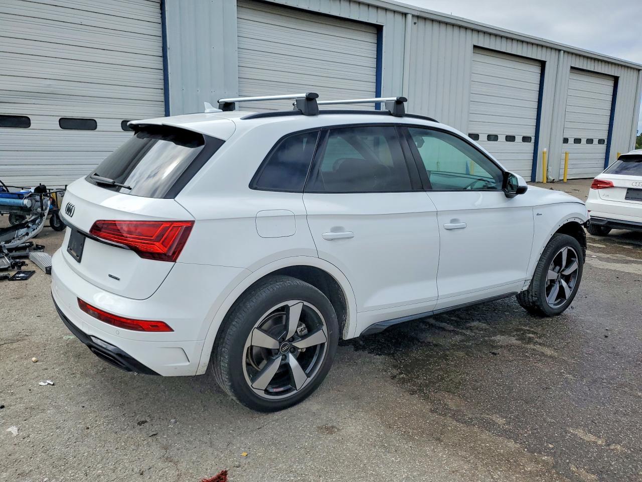2022 Audi Q5 Premium Plus 45 - zdjęcie 3