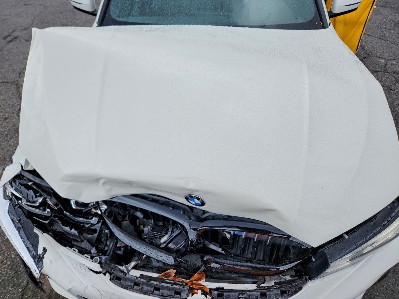 2021 BMW 330I - zdjęcie 11