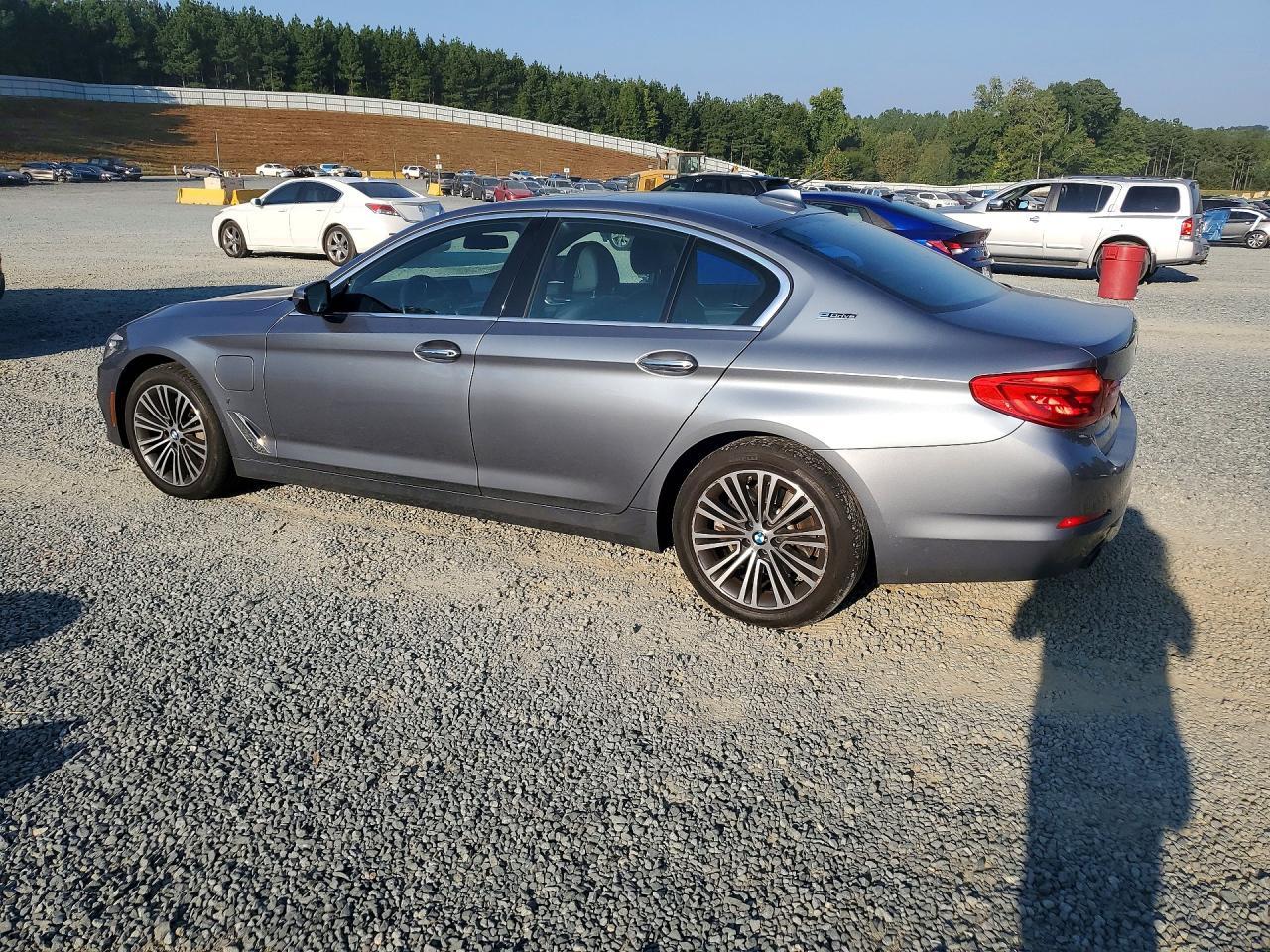 2018 BMW 530E - zdjęcie 2