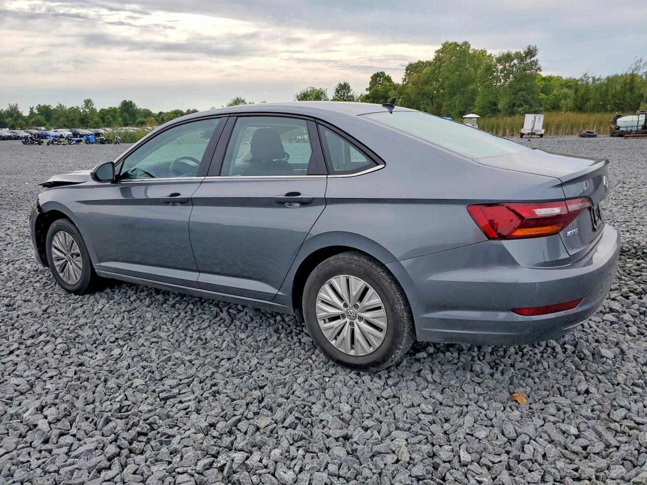 2019 Volkswagen Jetta S - zdjęcie 2