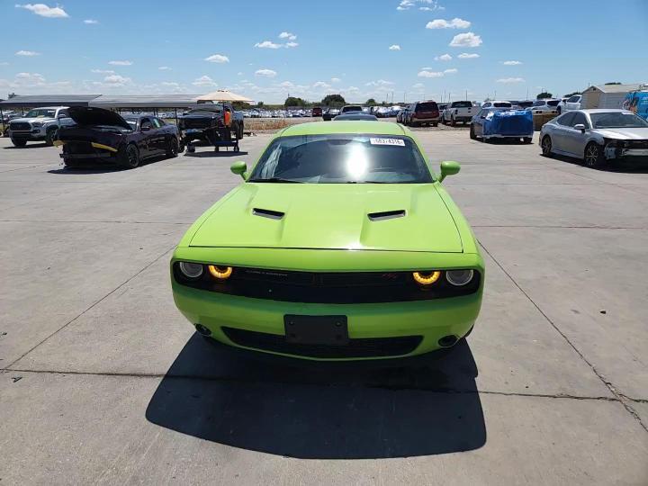 2015 Dodge Challenger Sxt - zdjęcie 13