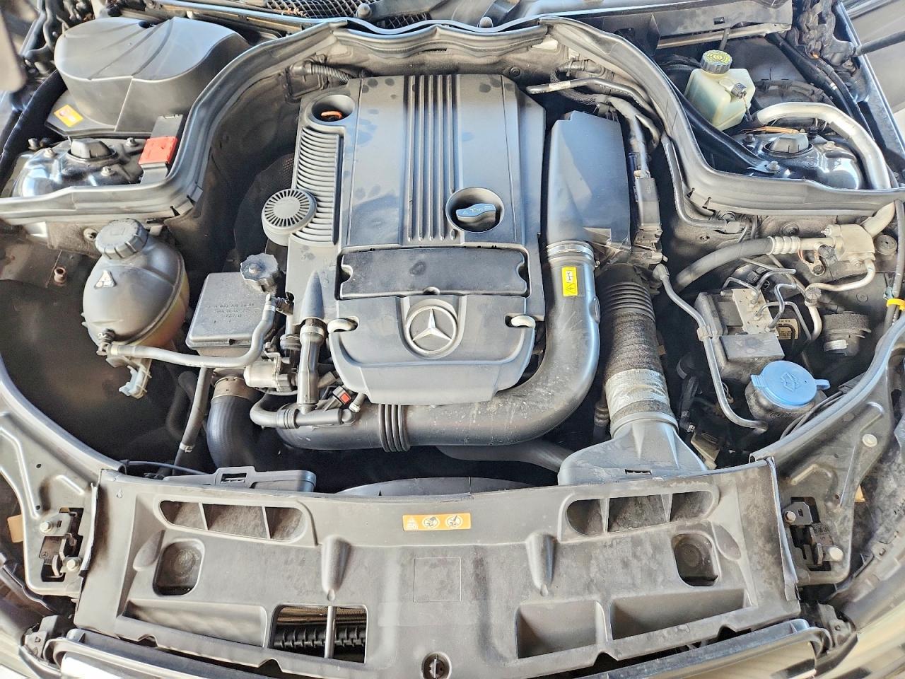 2015 Mercedes-Benz C 250 - zdjęcie 11