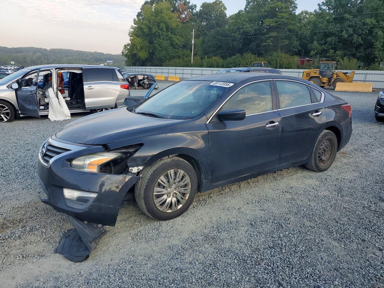 2013 Nissan Altima 2.5 - zdjęcie główne