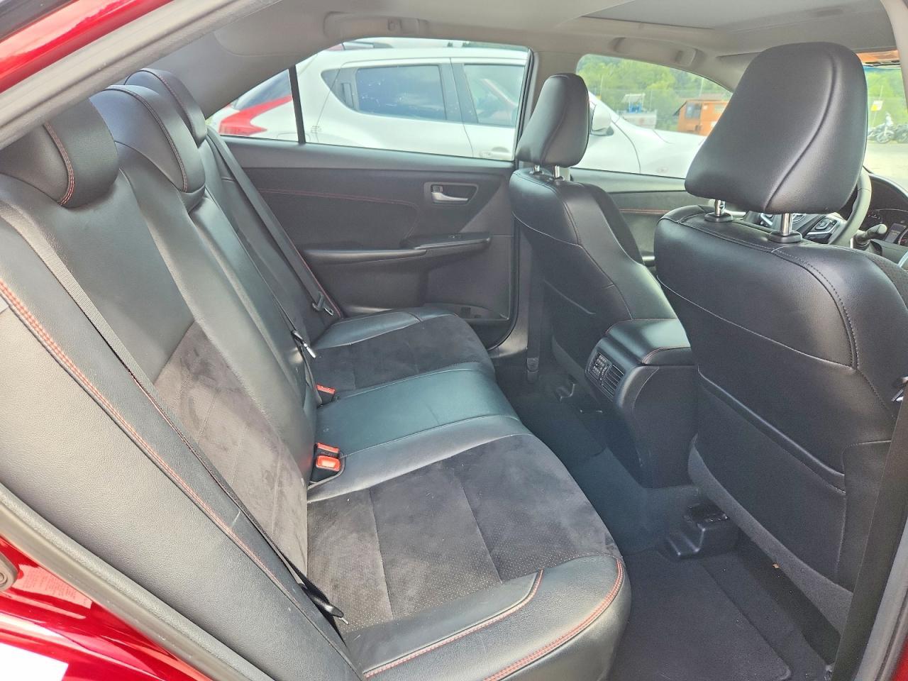 2017 Toyota Camry Xse V6 - zdjęcie 10