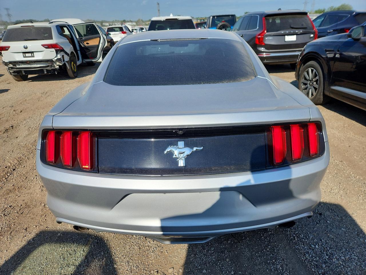 2016 Ford Mustang - zdjęcie 6