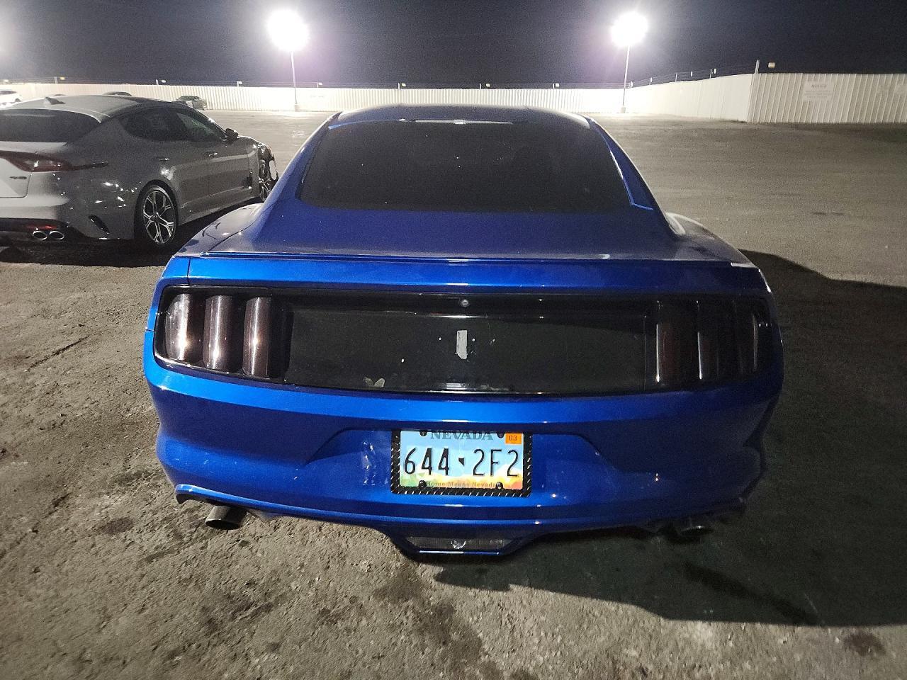 2017 Ford Mustang - zdjęcie 6