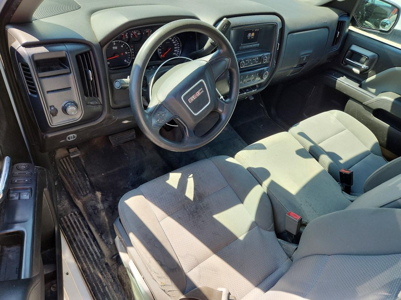 2016 GMC Sierra C1500 - zdjęcie 8