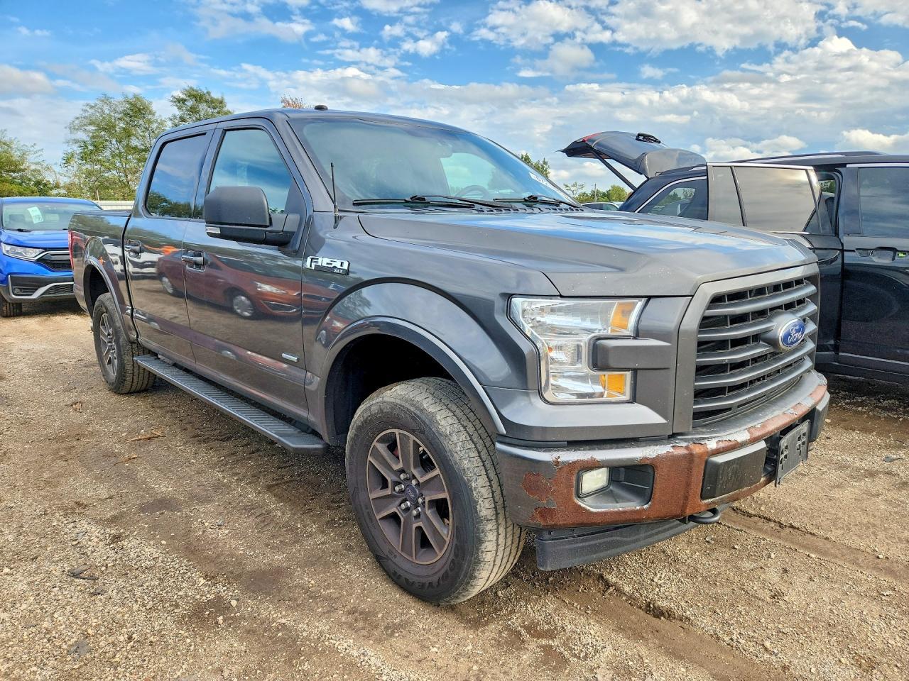 2017 Ford F150 Supercrew - zdjęcie 4