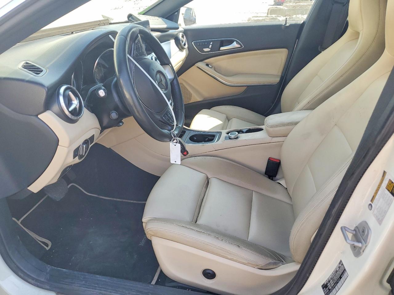 2017 Mercedes-Benz Cla 250 - zdjęcie 7