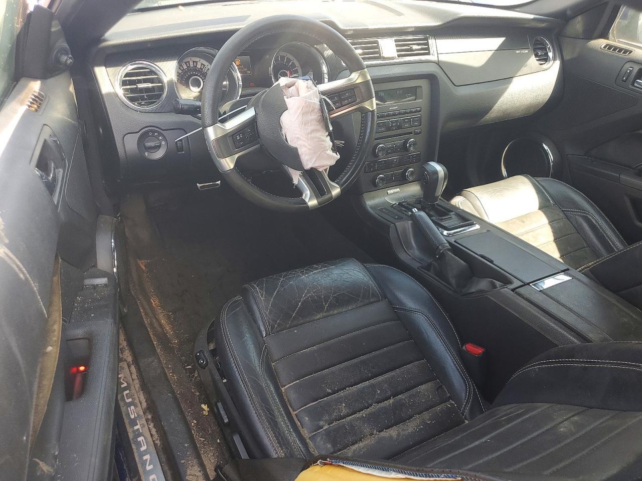 2013 Ford Mustang Coupe - zdjęcie 8