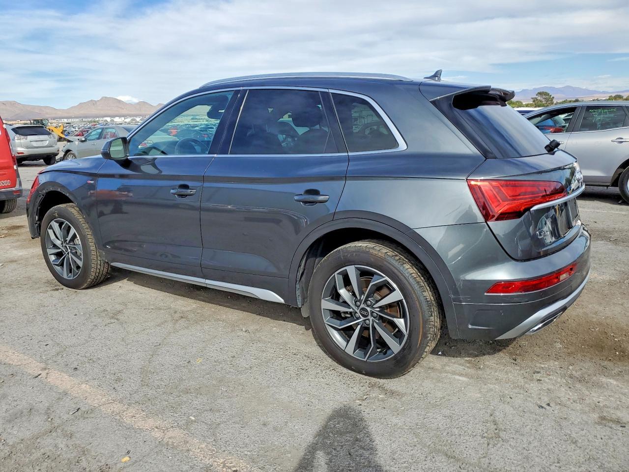 2022 Audi Q5 Premium 45 - zdjęcie 2