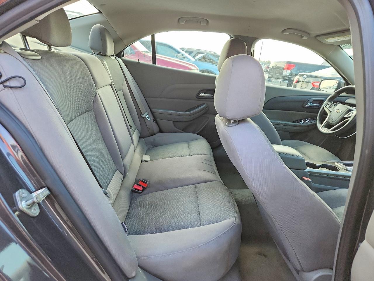 2013 Chevrolet Malibu Ls - zdjęcie 10
