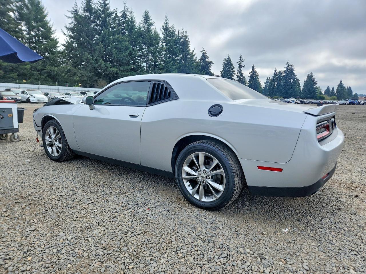 2021 Dodge Challenger Sxt - zdjęcie 2