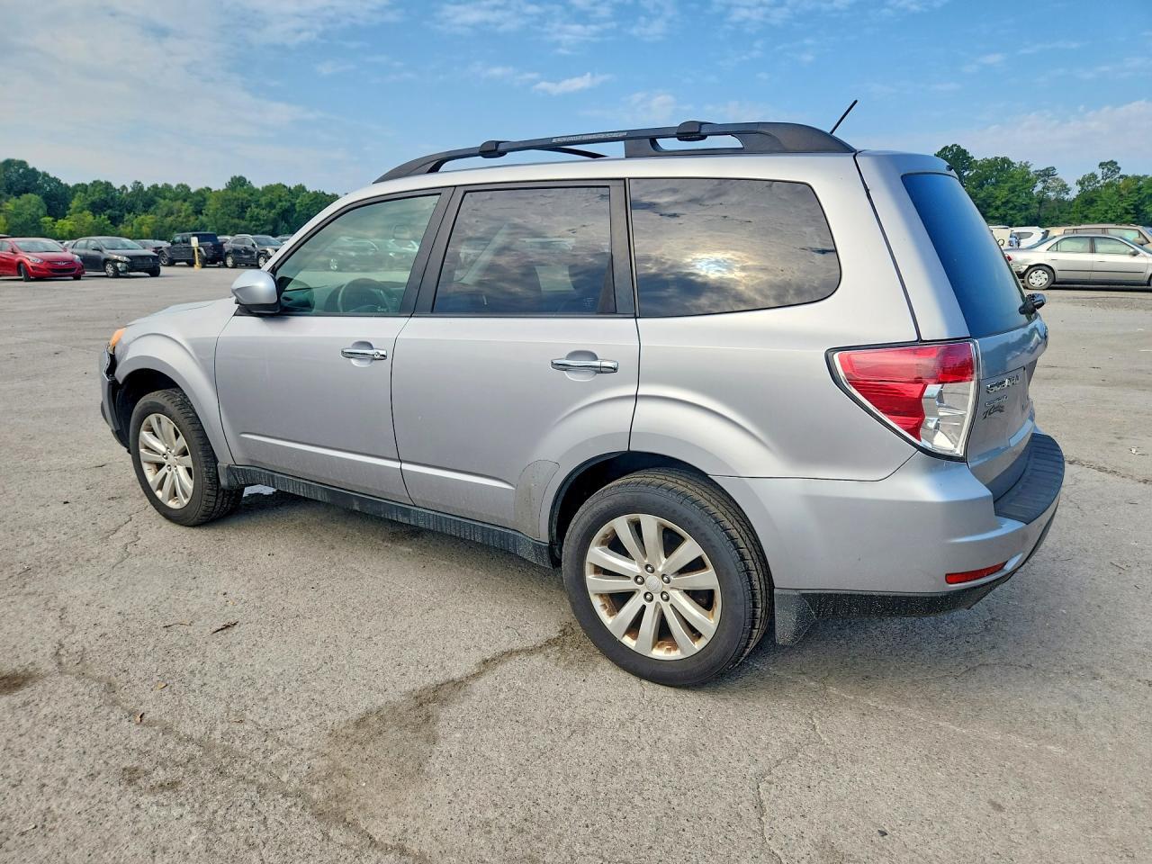 2013 Subaru Forester Limited - zdjęcie 2
