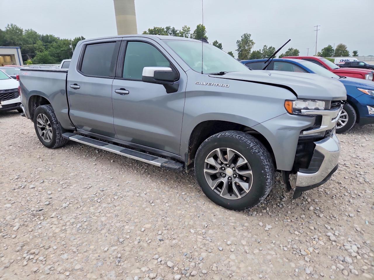2021 Chevrolet Silverado K1500 Lt - zdjęcie 4