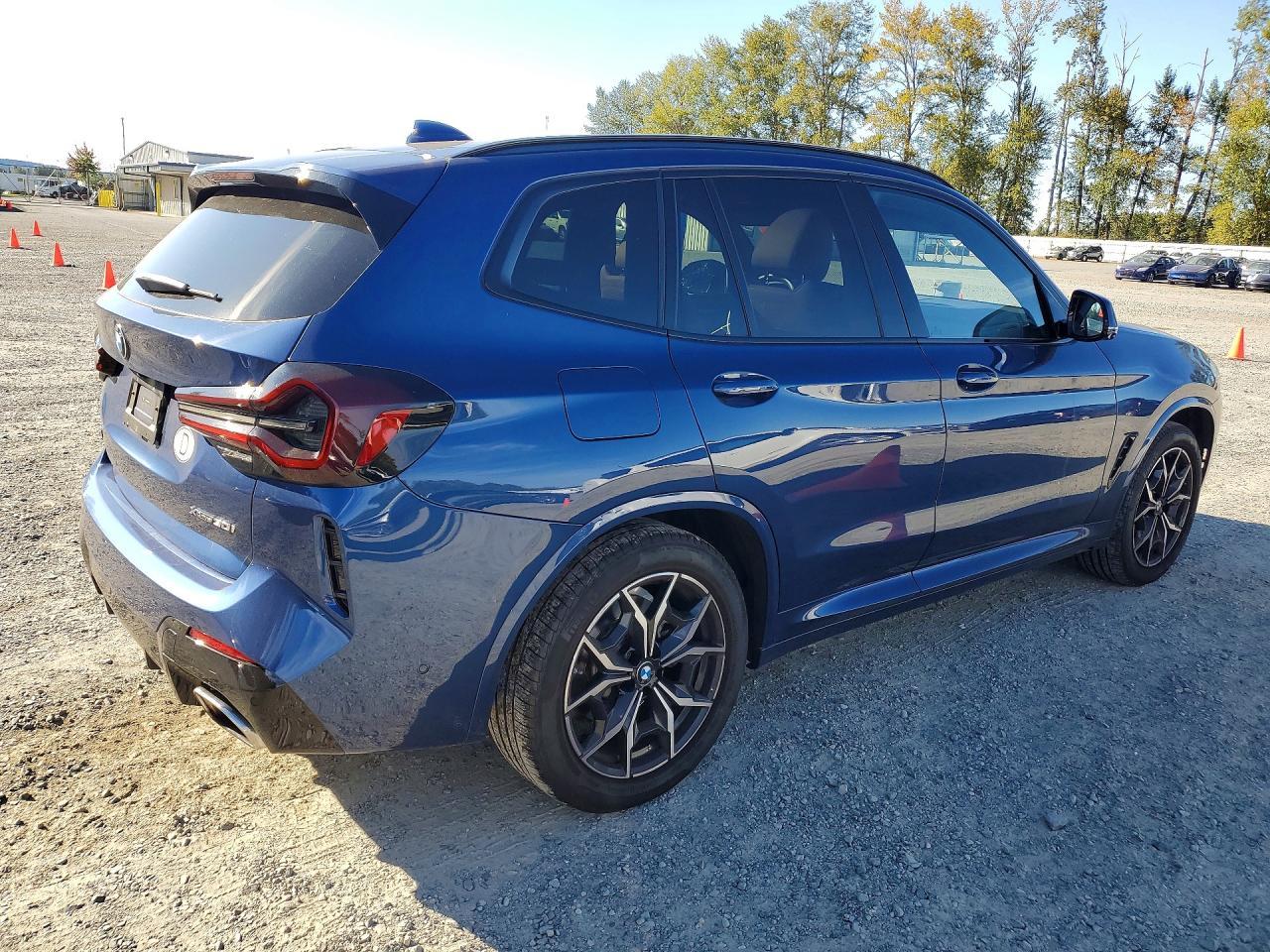 2024 BMW X3 xDrive30I - zdjęcie 3
