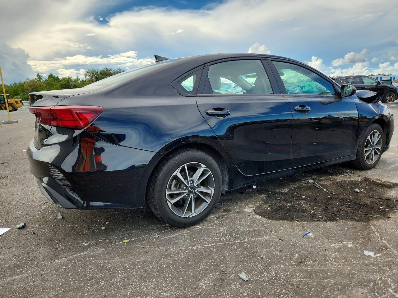 2024 Kia Forte Lxs - zdjęcie 3