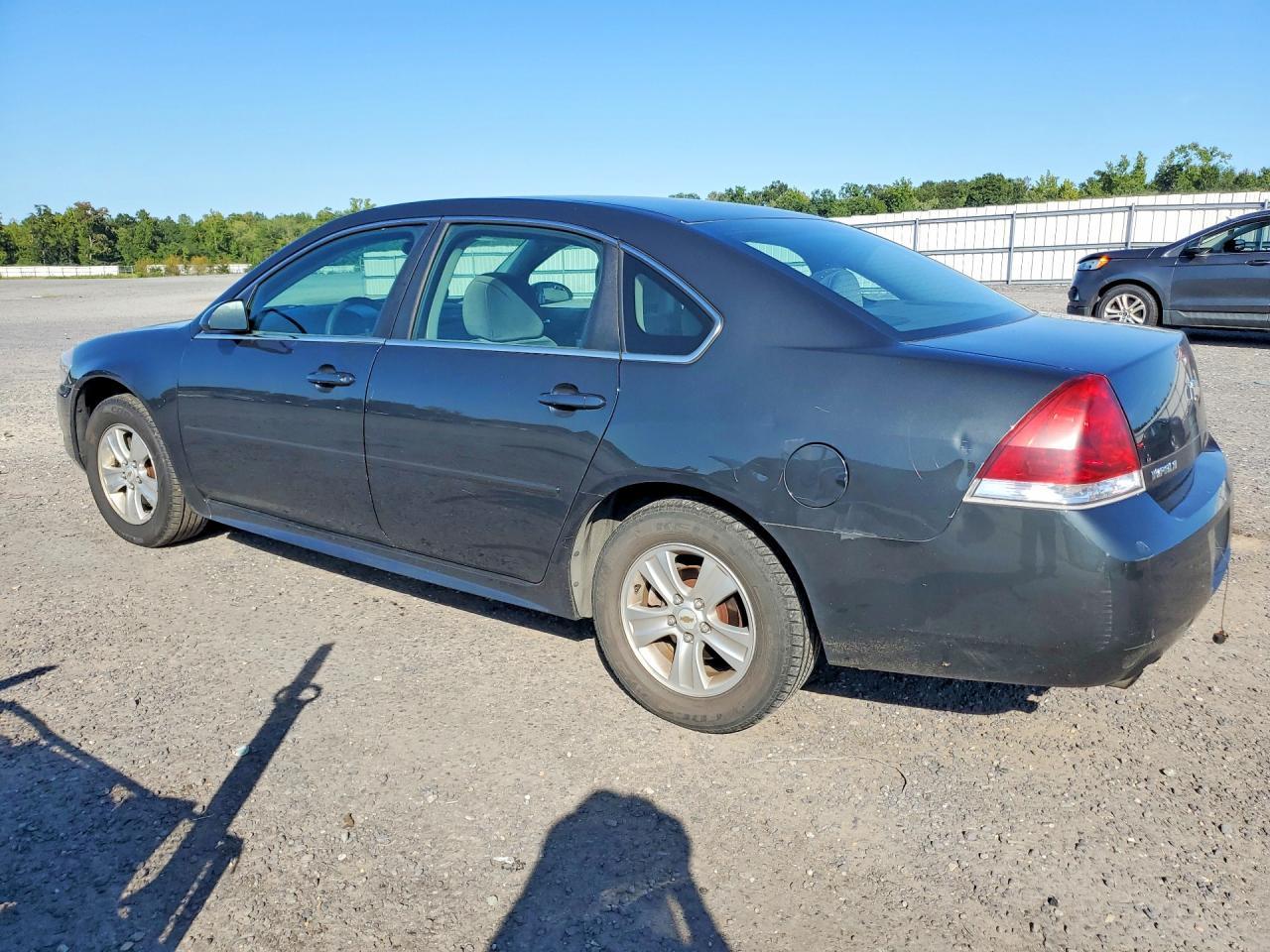 2013 Chevrolet Impala Ls - zdjęcie 2
