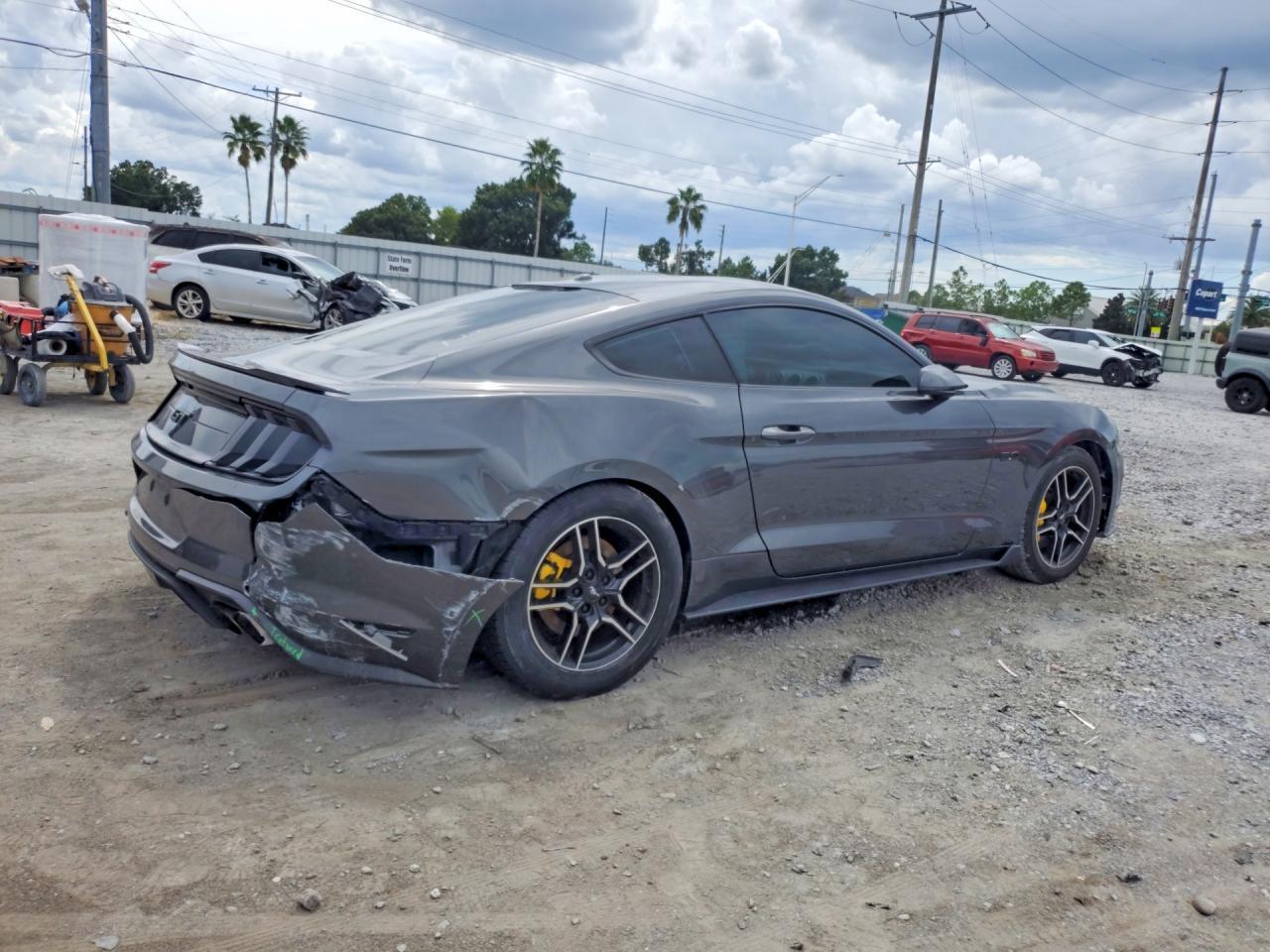 2019 Ford Mustang Gt - zdjęcie 3