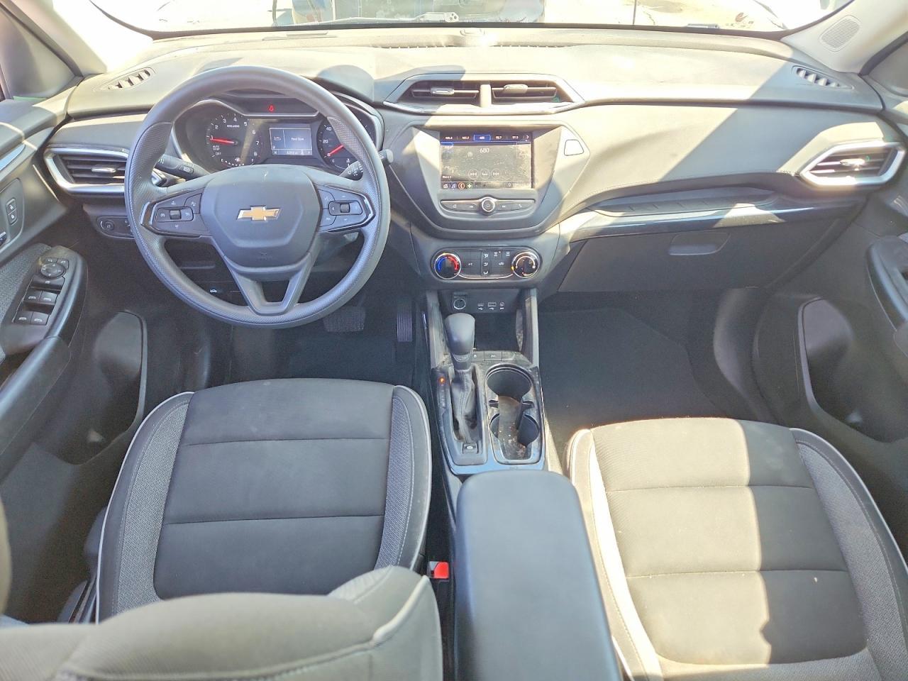 2021 Chevrolet Trailblazer Ls - zdjęcie 8