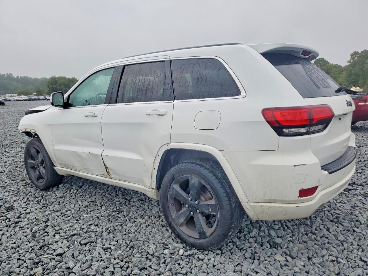 2015 Jeep Grand Cherokee Laredo - zdjęcie 2